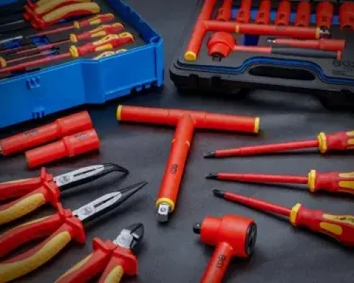 10_hochvoltwerkzeuge_4x3(1)